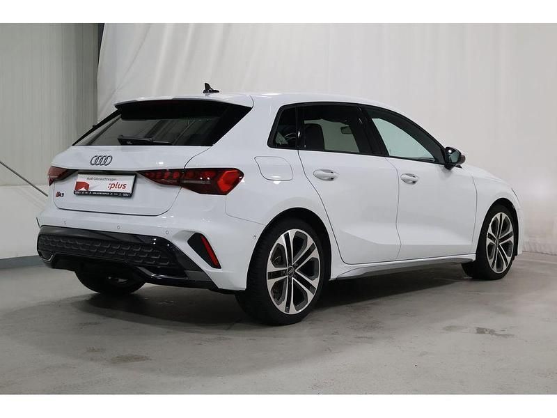 Gebraucht Audi A3 S-Line 150 PS (110 kW) 2025 Gletscherweiß metallic Limousine