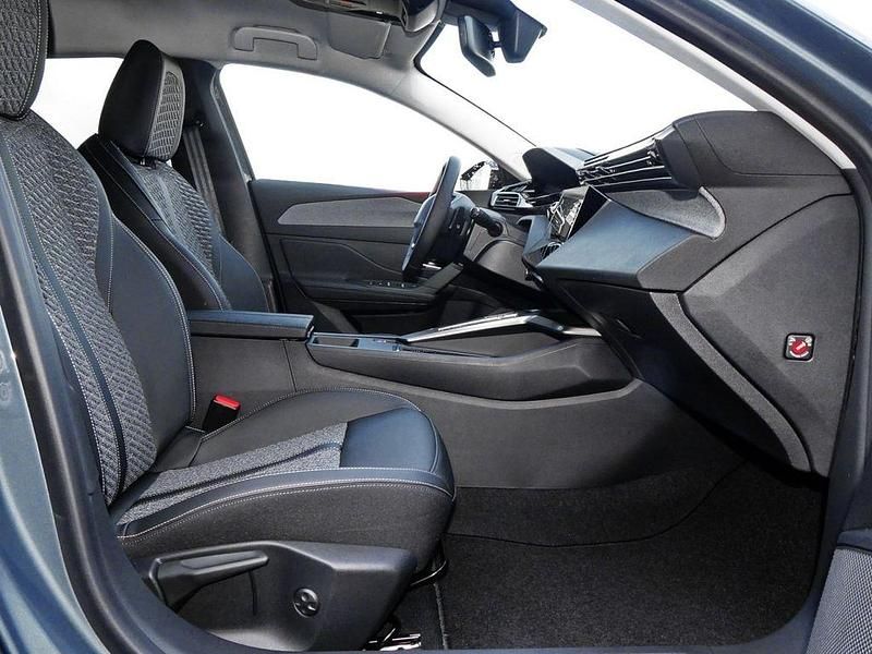 Neu Peugeot 308 SW Allure 145 PS (106 kW) 2026 Blau Kombi