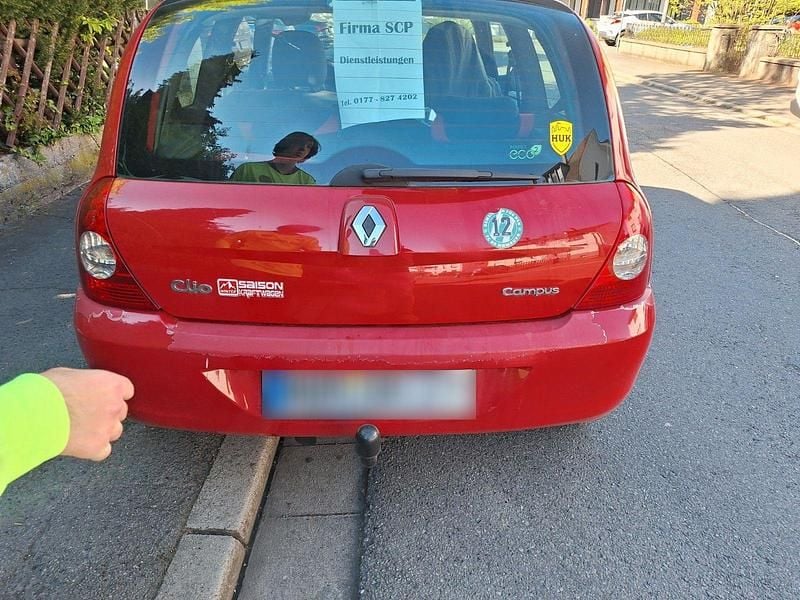 Gebraucht Renault Clio II Authentique 58 PS (42 kW) 2010 Rot Limousine
