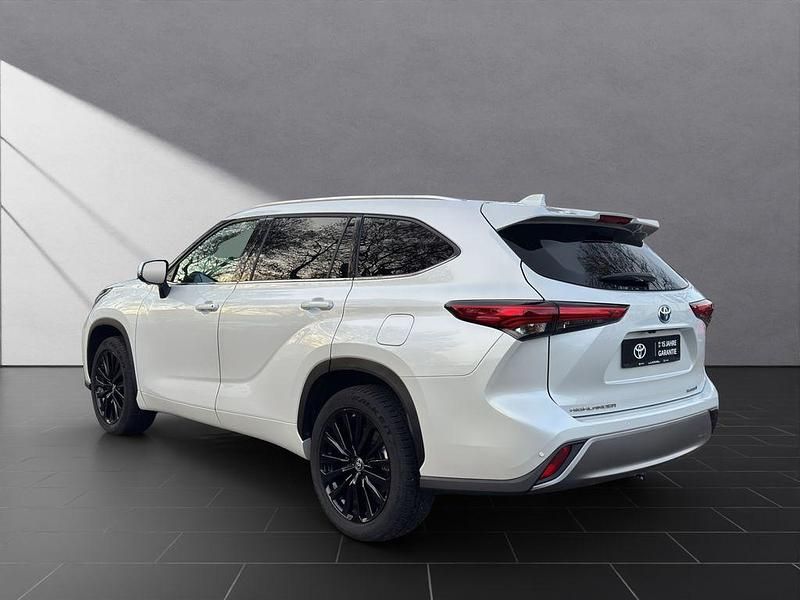 Gebraucht Toyota Highlander Hybrid Luxury 247 PS (181 kW) 2024 Weiß SUV