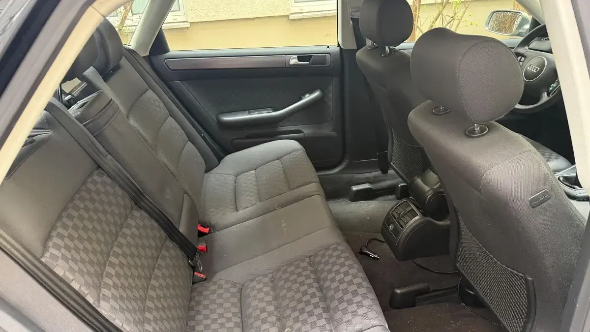 Gebraucht Audi A6 175 PS (128 kW) 2003 Silber Limousine