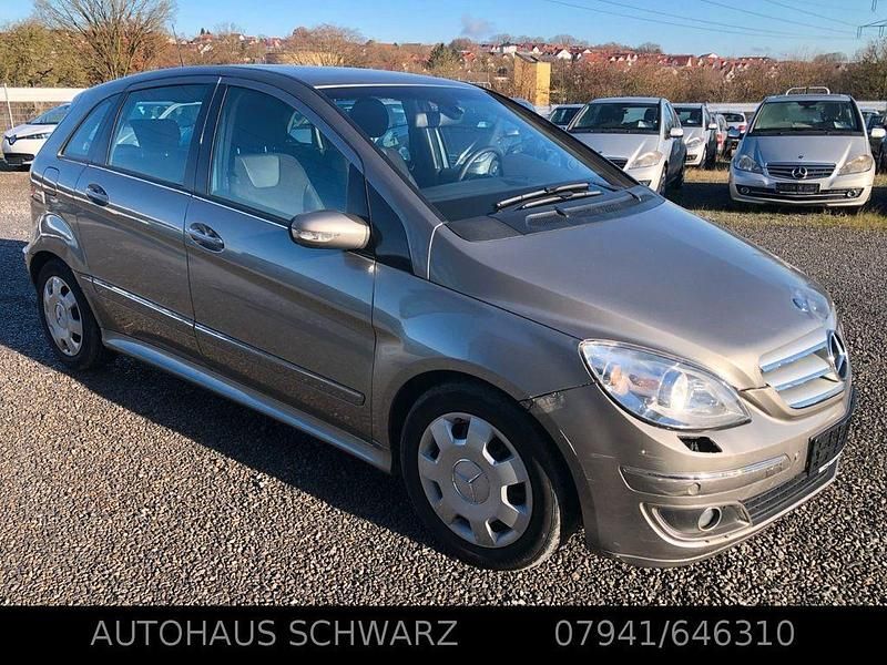 Gebraucht Mercedes B200 140 PS (102 kW) 2006 Grau Van / Kleinbus