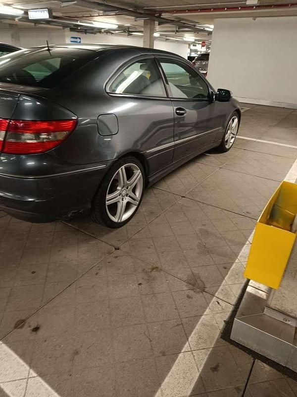 Gebraucht Mercedes CLC180 143 PS (105 kW) 2008 Grau Kleinwagen