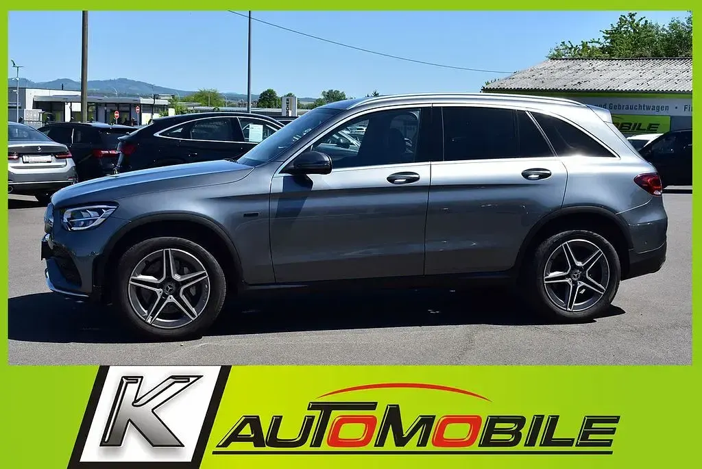Gebraucht Mercedes GLC300de AMG line 317 PS (233 kW) 2021 Grau SUV