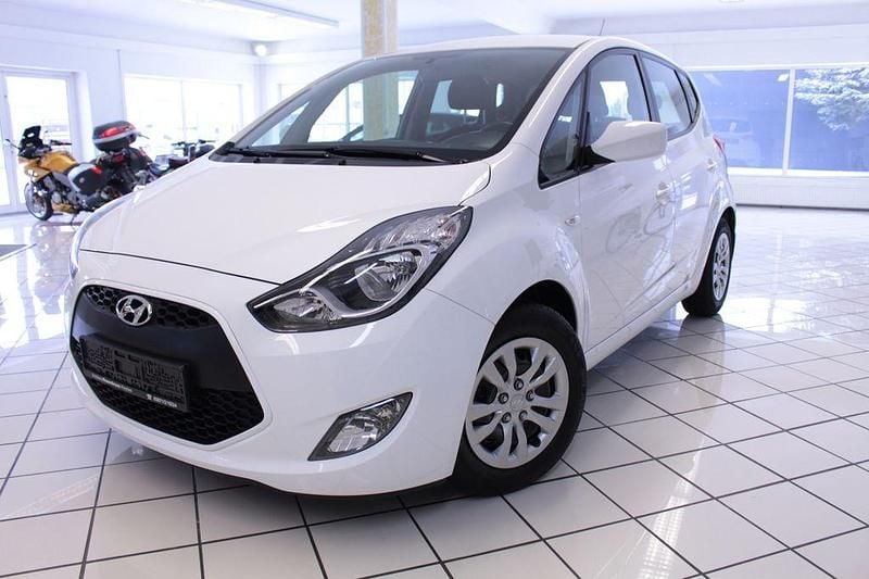 Gebraucht Hyundai ix20 Trend 125 PS (91 kW) 2017 Weiß Kleinwagen
