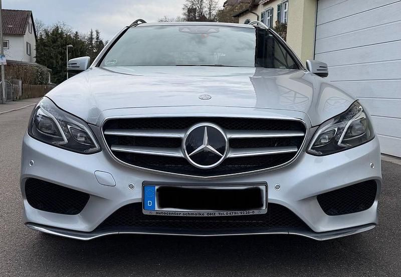 Gebraucht Mercedes E400 Avantgarde 333 PS (244 kW) 2015 Silber Limousine