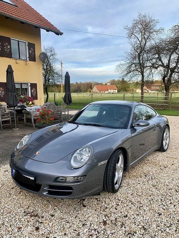 Grau Gebraucht 2004 Porsche 911 Carrera S | 54.999 € (Teuer) - Bild 1/4