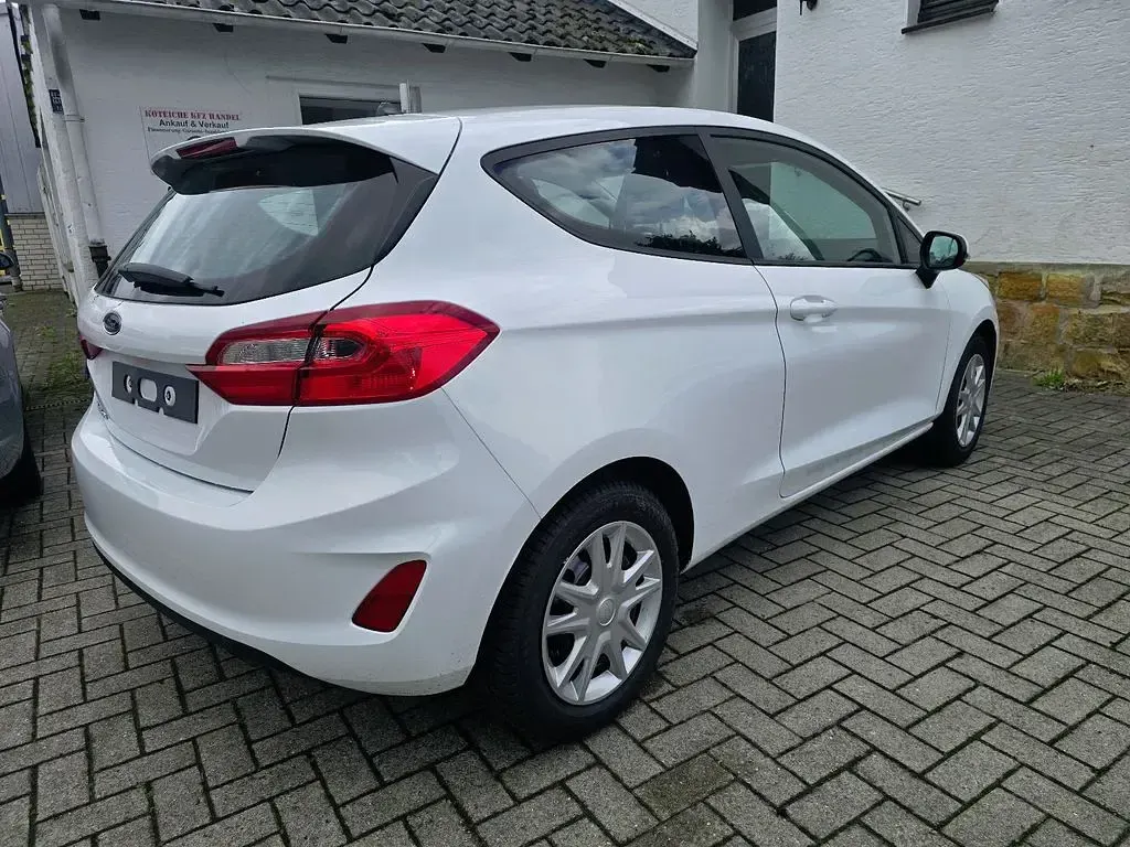 Gebraucht Ford Fiesta Trend 110 PS (80 kW) 2020 Weiß Kleinwagen