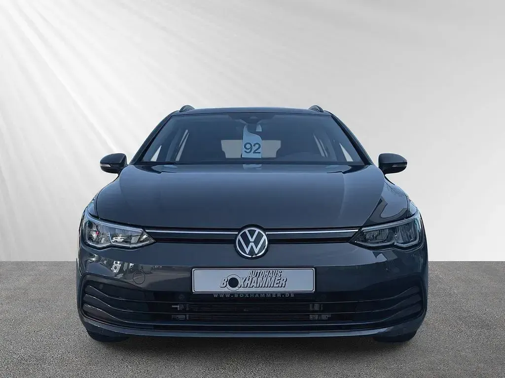 Gebraucht VW Golf VIII Life 150 PS (110 kW) 2021 Grau Kombi