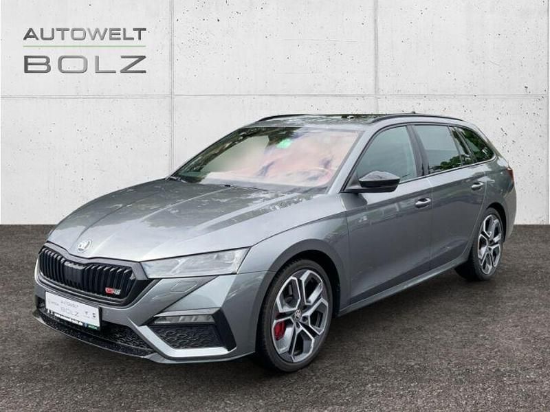 Grau Gebraucht 2022 Skoda Octavia RS Kombi | 32.490 € (Etwas zu teuer) - Bild 1/4
