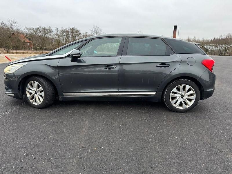 Gebraucht DS Automobiles DS5 179 PS (131 kW) 2016 Grau Kleinwagen