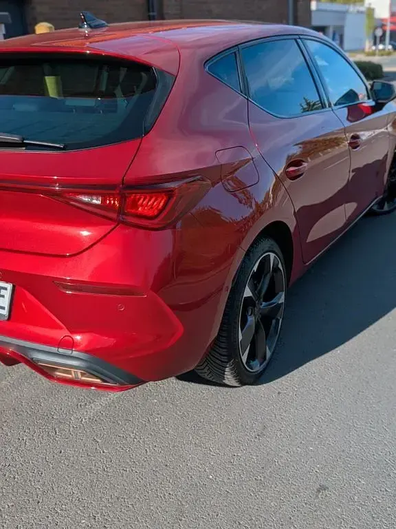 Gebraucht Cupra Leon 204 PS (150 kW) 2022 Rot Limousine