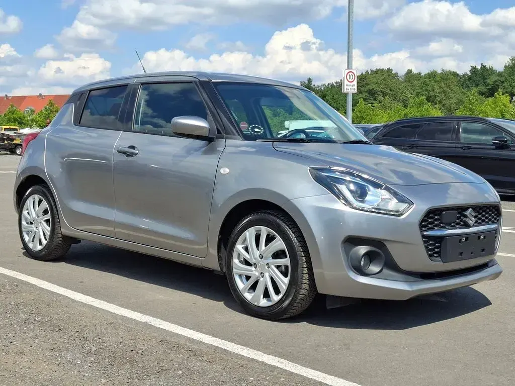 Gebraucht Suzuki Swift Comfort 83 PS (61 kW) 2021 Grau Kleinwagen