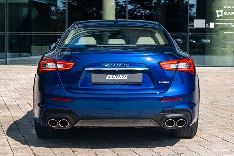 Gebraucht Maserati Ghibli 349 PS (256 kW) 2018 Blau Coupé