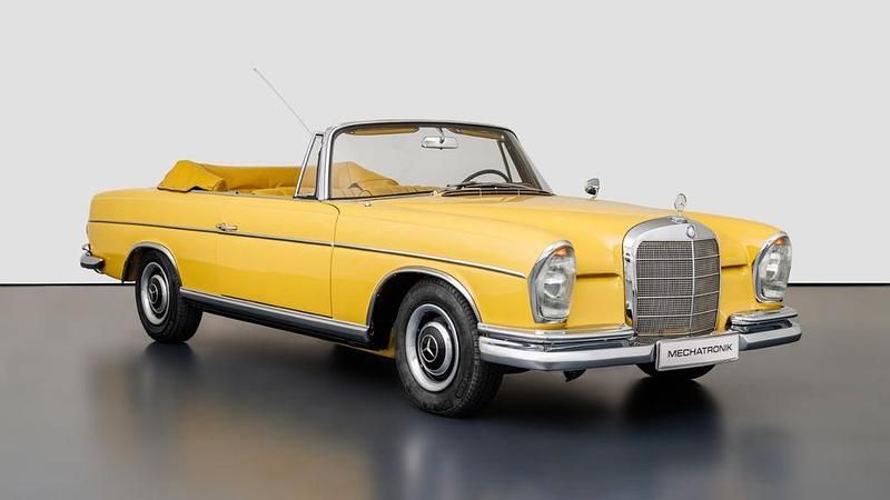 Gelb Gebraucht 1962 Mercedes W112 SE Cabrio | 395.000 € - Bild 1/4
