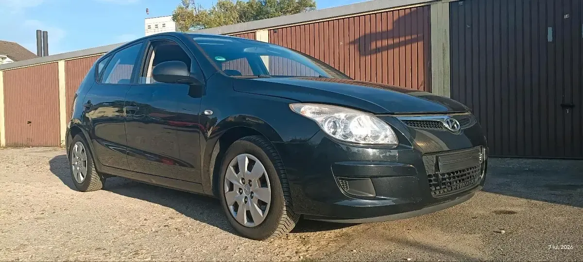 Gebraucht Hyundai i30 Edition+ 109 PS (80 kW) 2008 Schwarz Kleinwagen