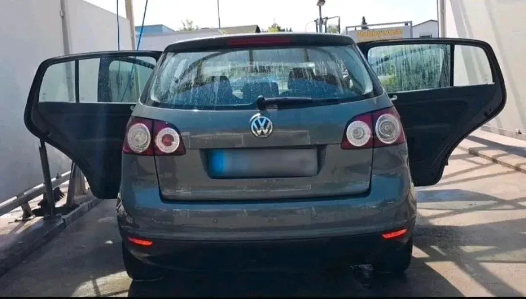 Gebraucht VW Golf V 102 PS (75 kW) 2008 Silber Kombi