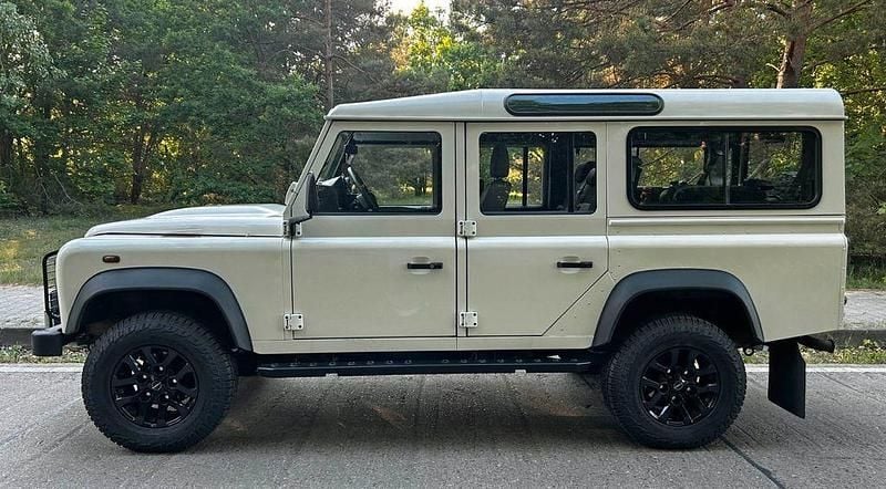 Gebraucht Land Rover Defender 122 PS (89 kW) 2008 Weiß Kombi