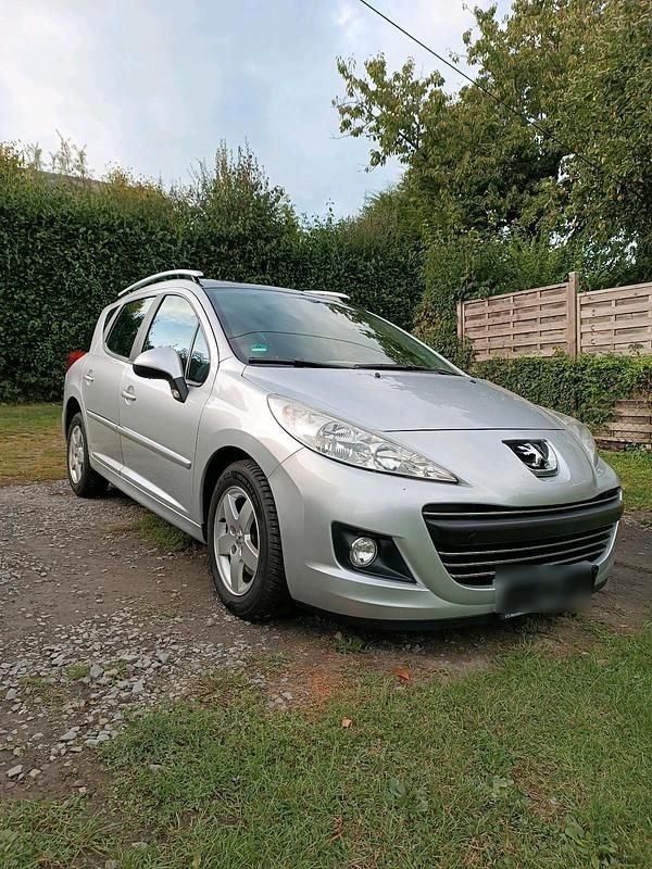 Silber Gebraucht 2009 Peugeot 207 Kombi | 2.490 € (Fairer Preis) - Bild 1/4