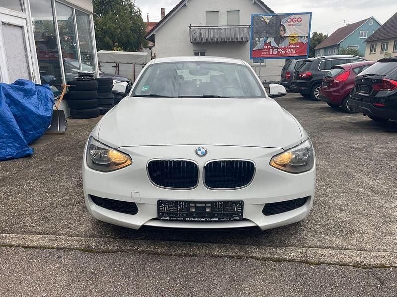 Gebraucht BMW 116 Sport Line 136 PS (100 kW) 2013 Weiß Kleinwagen