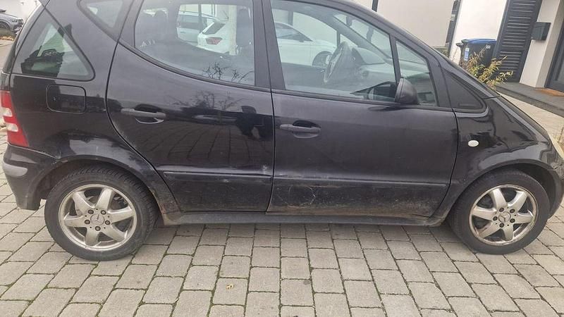 Gebraucht Mercedes A160 Classic 102 PS (75 kW) 2003 Schwarz Van / Kleinbus