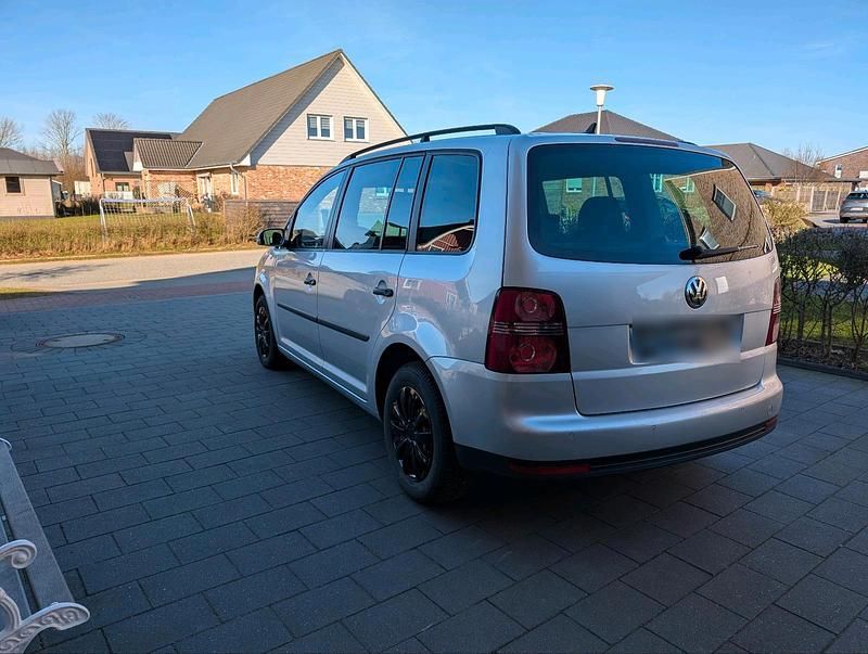 Gebraucht VW Touran 105 PS (77 kW) 2007 Silber Van / Kleinbus
