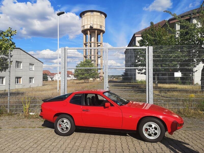 Rot Gebraucht 1987 Porsche 924 Coupé | 17.500 € - Bild 1/4