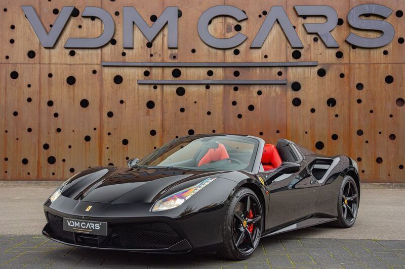 Nero ds 1250 Gebraucht 2017 Ferrari 488 Cabrio | 214.900 € - Bild 1/4