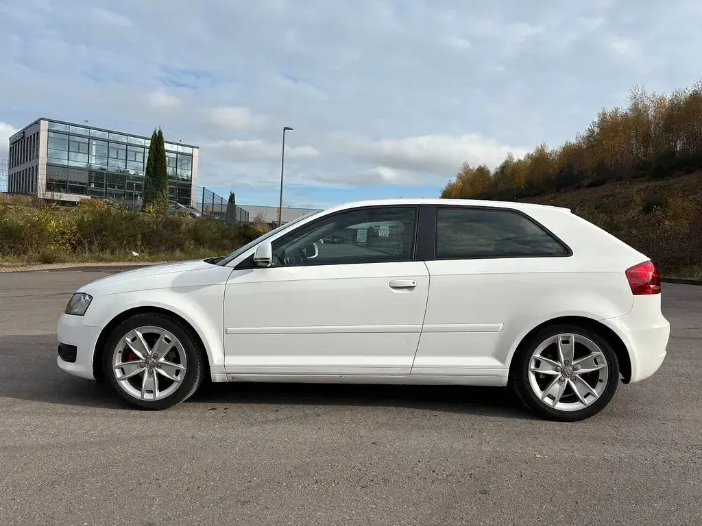 Gebraucht Audi A3 102 PS (75 kW) 2008 Weiß Kleinwagen