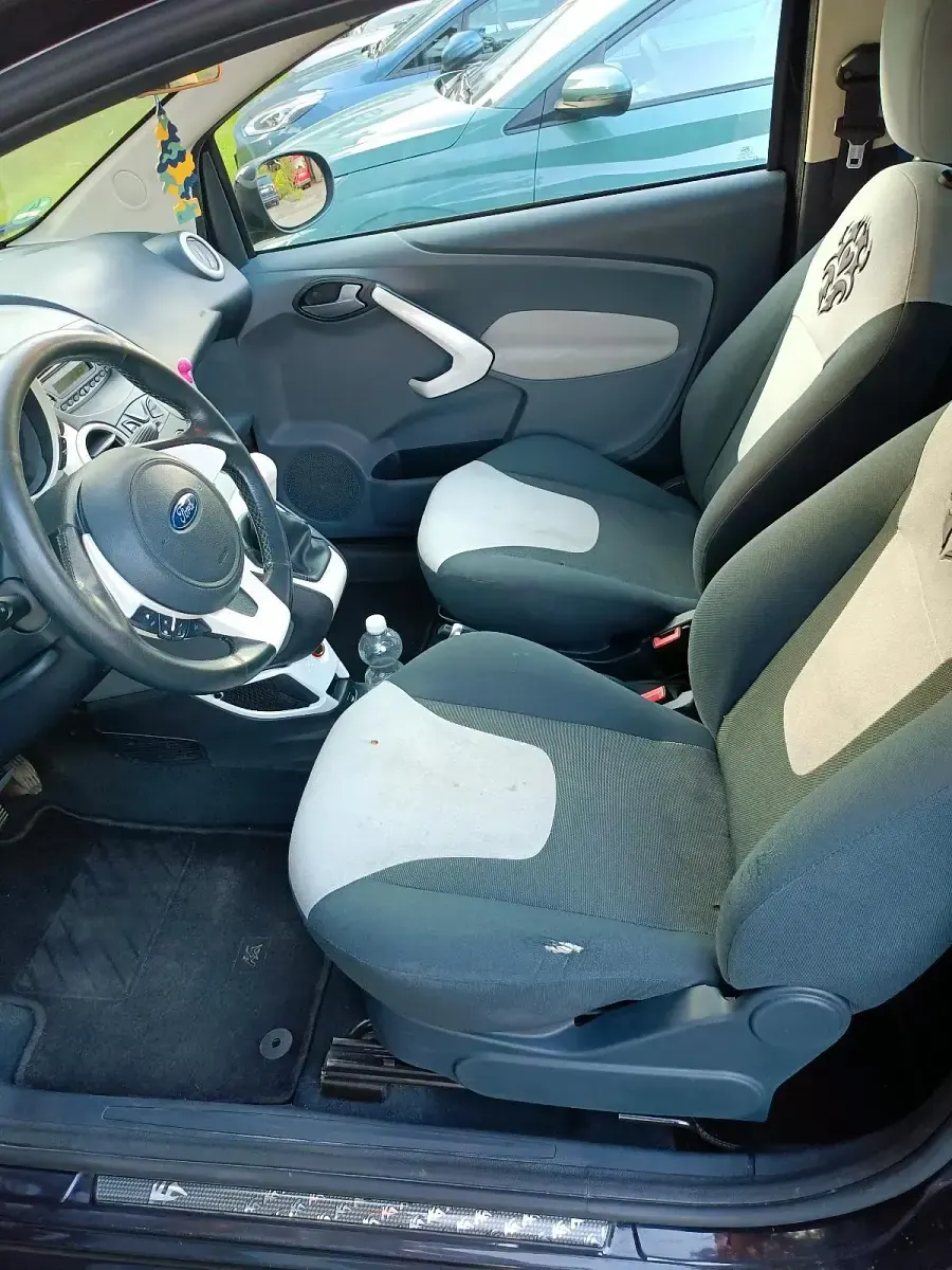 Gebraucht Ford Ka 69 PS (50 kW) 2011 Schwarz Kleinwagen