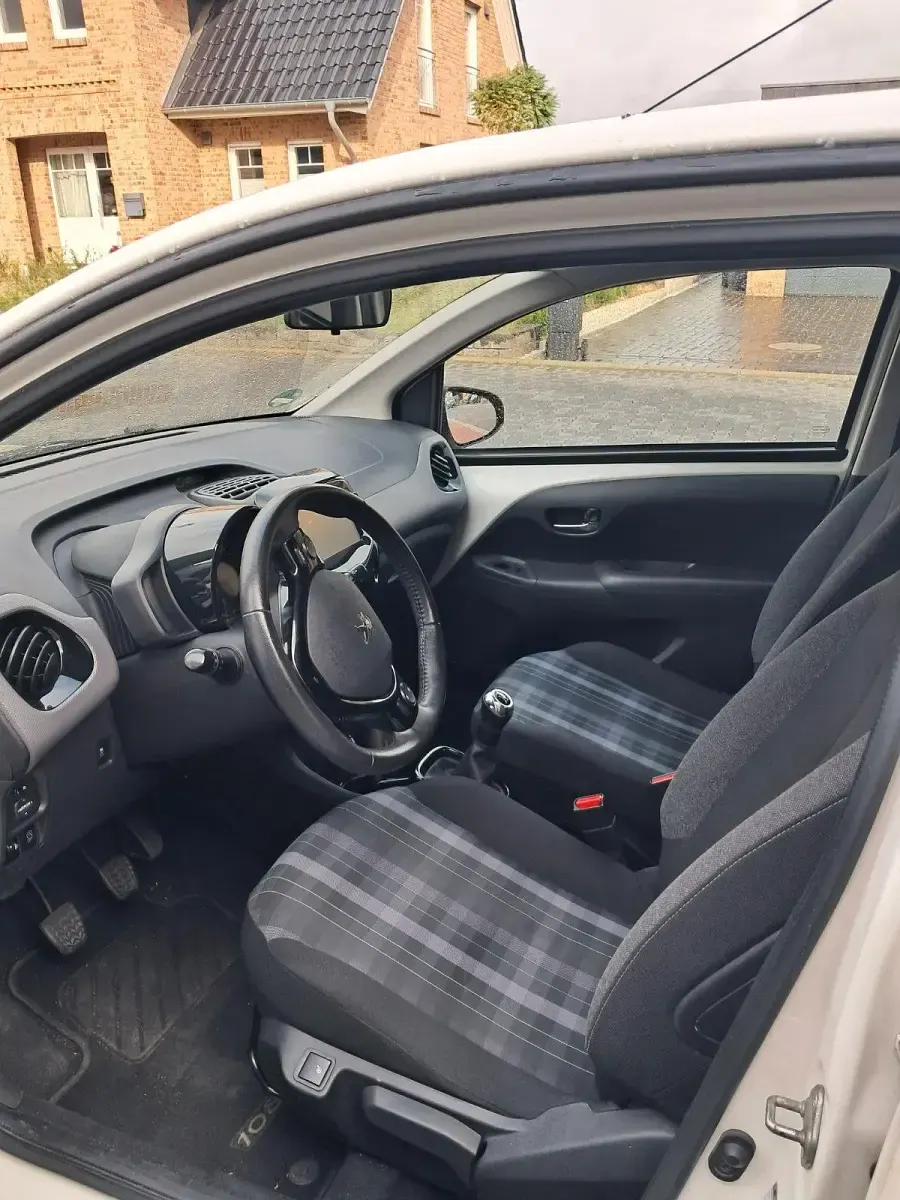 Gebraucht Peugeot 108 72 PS (52 kW) 2019 Weiß Kleinwagen