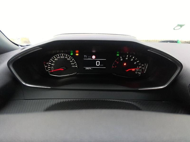 Gebraucht Peugeot 2008 Style 102 PS (75 kW) 2025 Gris artense SUV