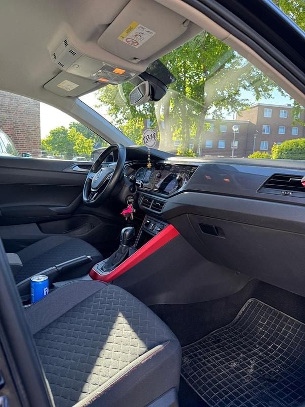 Gebraucht VW Polo 95 PS (69 kW) 2019 Schwarz Kleinwagen