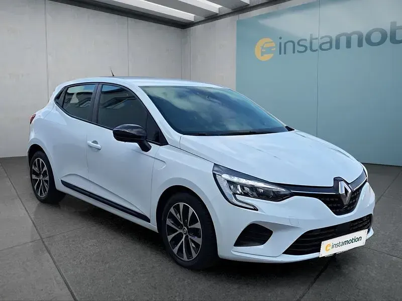 Gebraucht Renault Clio 90 PS (66 kW) 2023 Weiß Kleinwagen