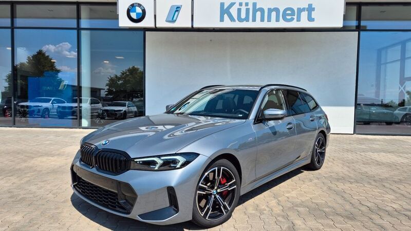 Grau Gebraucht 2024 BMW 330 M Sport Limousine | 63.888 € - Bild 1/4