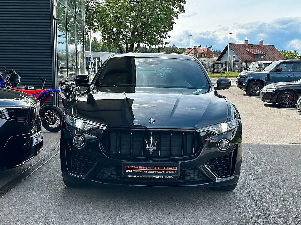 Gebraucht Maserati Levante 275 PS (202 kW) 2018 Schwarz SUV