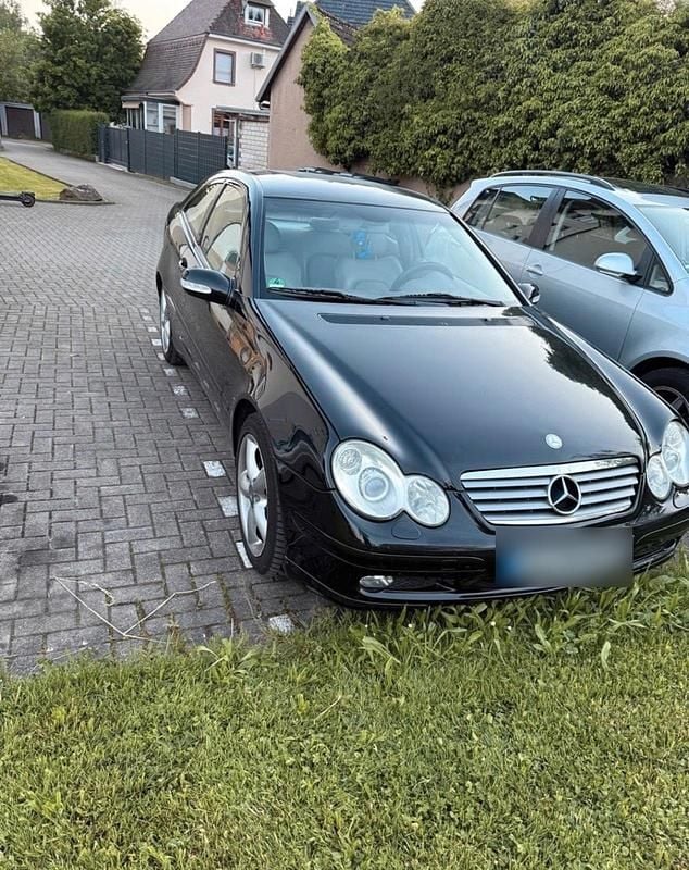 Gebraucht Mercedes C230 193 PS (141 kW) 2003 Schwarz Coupé
