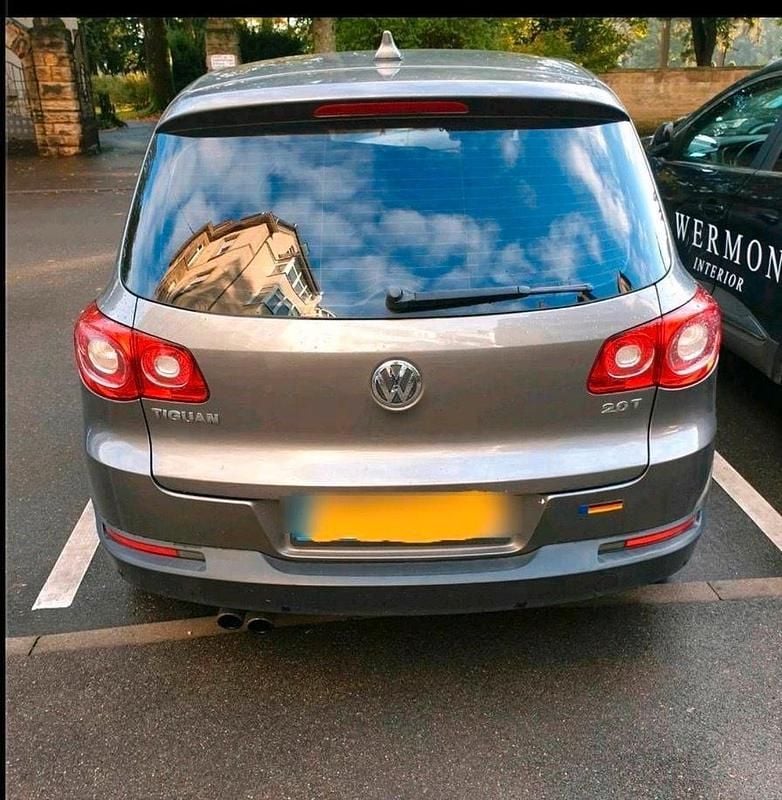 Gebraucht VW Tiguan 200 PS (147 kW) 2010 Grau SUV