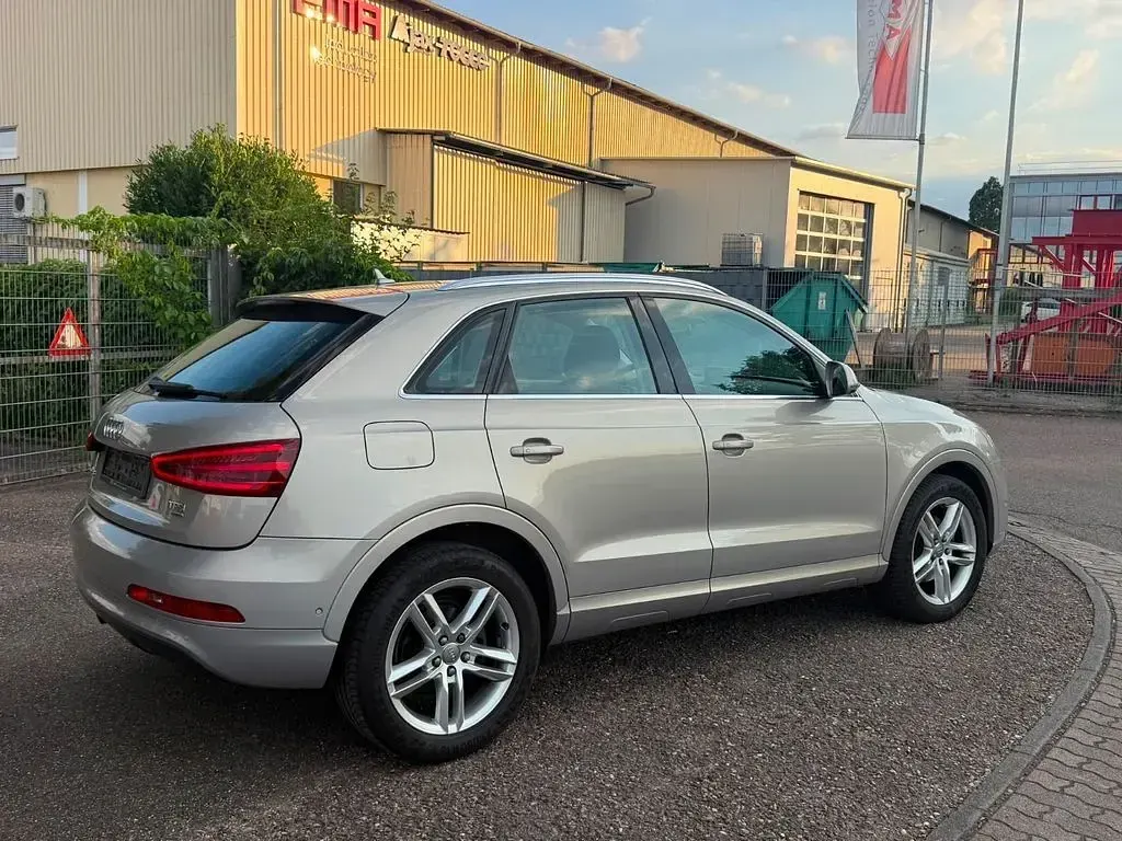 Gebraucht Audi Q3 Comfort 211 PS (155 kW) 2012 Gold SUV