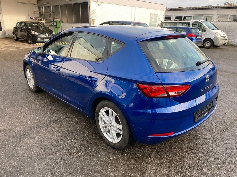 Gebraucht Seat Leon Style 116 PS (85 kW) 2019 Blau Limousine