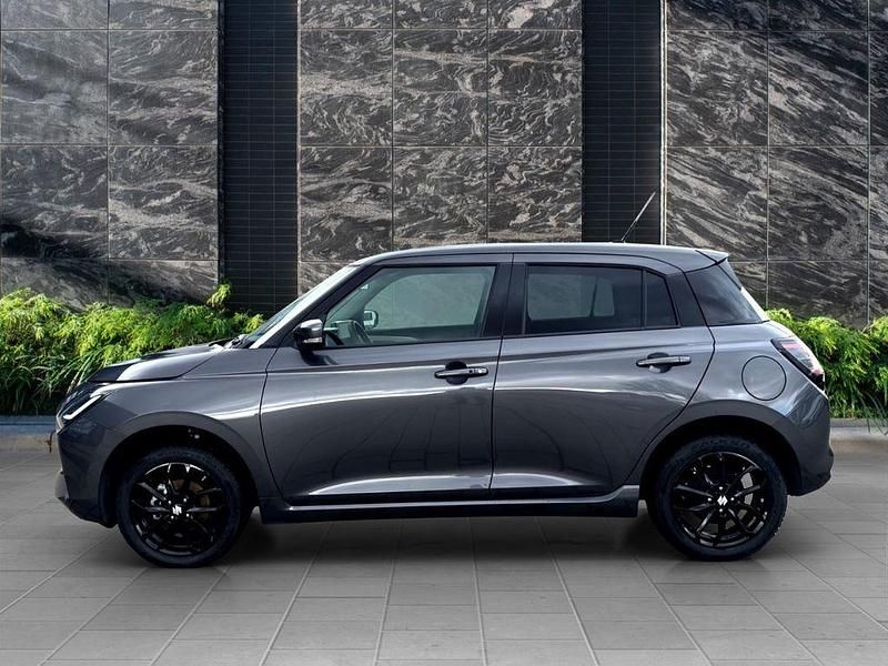 Neu Suzuki Swift Comfort 83 PS (61 kW) 2025 Mineral gray Kleinwagen