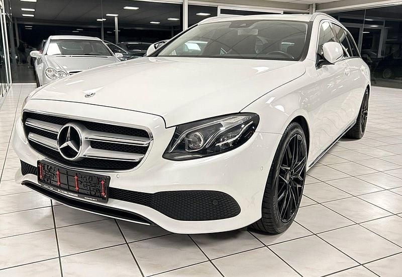 Usata Mercedes E350 258 CV (189 kW) 2017 Bianco Station wagon