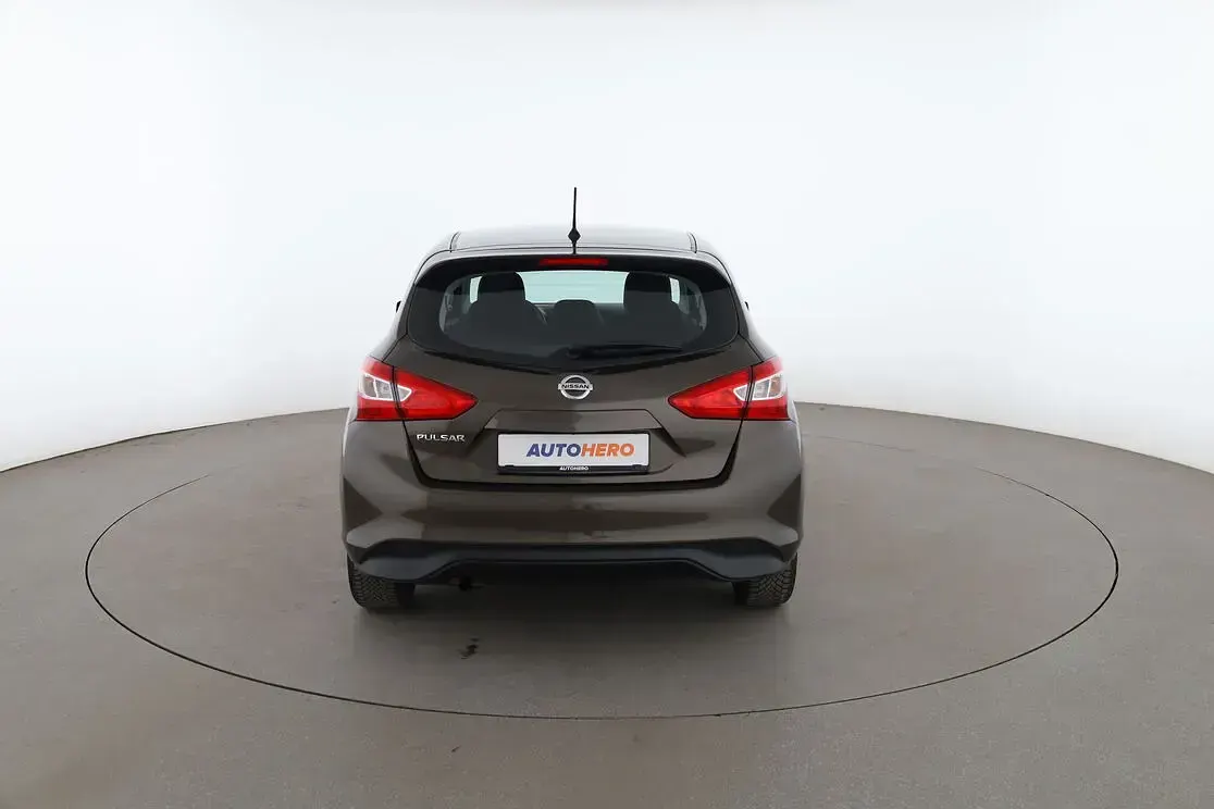 Gebraucht Nissan Pulsar Visia 116 PS (85 kW) 2017 Braun Kleinwagen