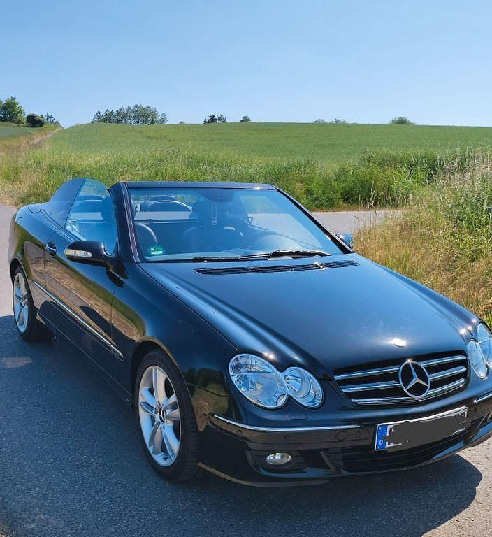 Schwarz Gebraucht 2008 Mercedes CLK200 Avantgarde Cabrio | 9.950 € (Fairer Preis) - Bild 1/4