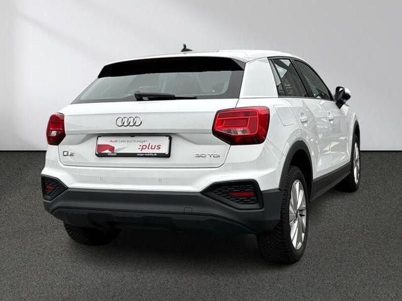Gebraucht Audi Q2 Ambiente 116 PS (85 kW) 2024 Arkonaweiß SUV