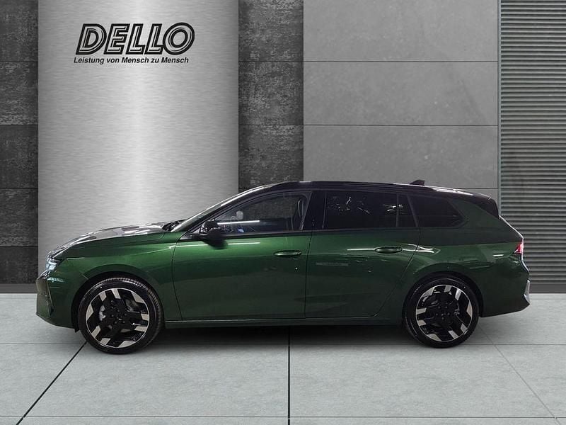 Neu Opel Astra Ultimate 114 kW (156 PS) 2026 Klover grün Kombi