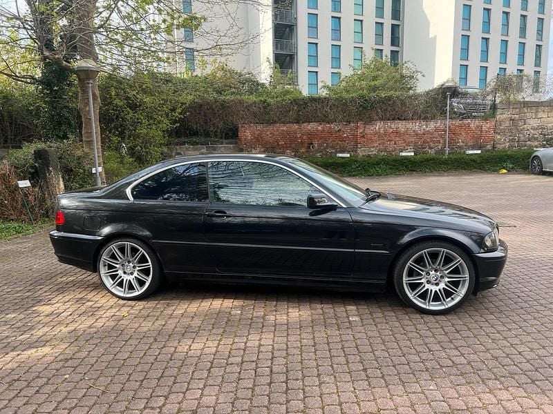 Second-hand BMW 320 170 CP (125 kW) 2001 Negru Coupe