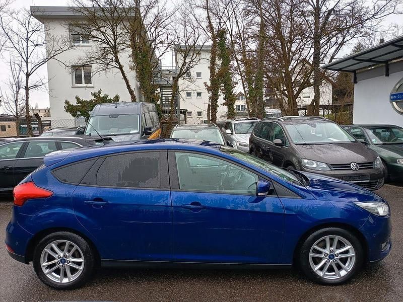 Gebraucht Ford Focus Business Edition 150 PS (110 kW) 2016 Blau Limousine