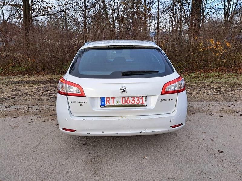 Gebraucht Peugeot 508 SW Active 163 PS (119 kW) 2011 Weiß Kombi