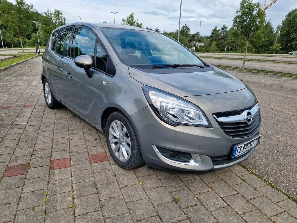 Gebraucht Opel Meriva Style 101 PS (74 kW) 2015 Beige Van / Kleinbus
